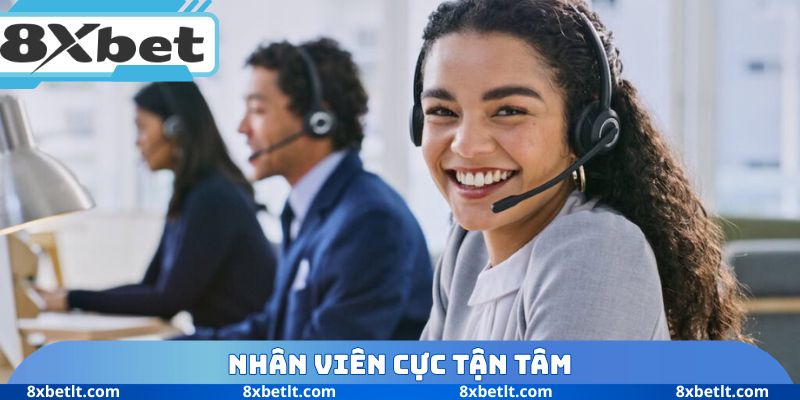 Nhân viên cực tận tâm